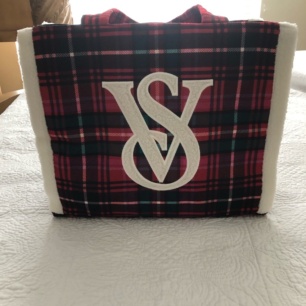 Victoria secret hand bag